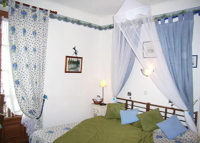 Hotel Les Cygnes 3*