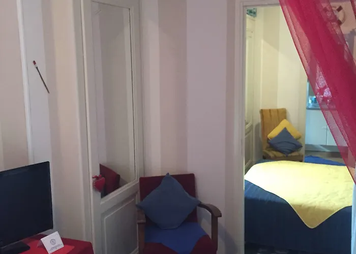 Les Cygnes Hotel