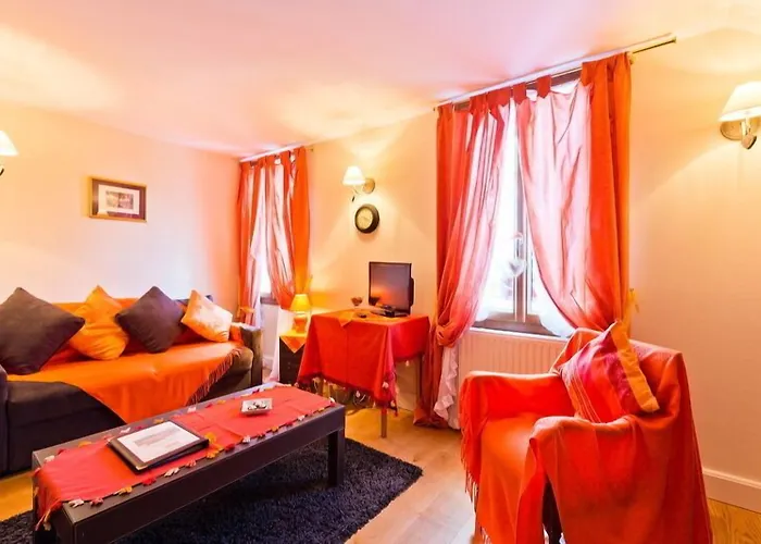 Les Cygnes Hotel 3*