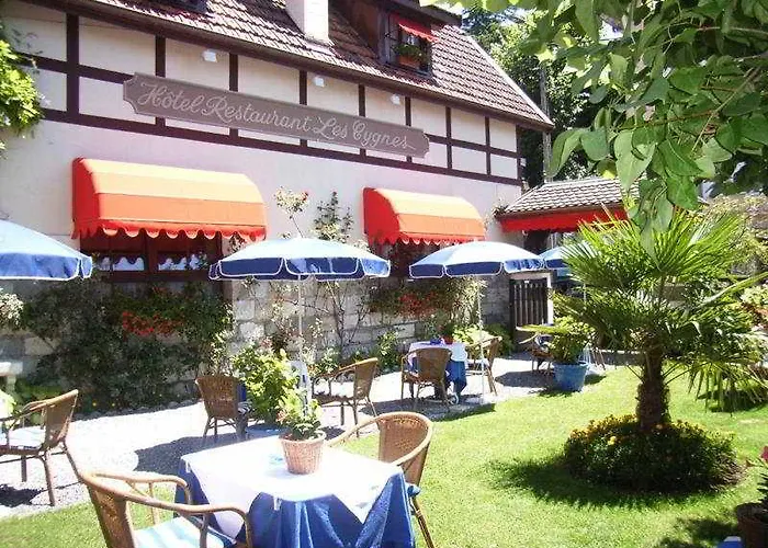 Les Cygnes Hotel 3*