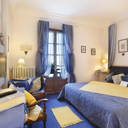 Les Cygnes Hotel