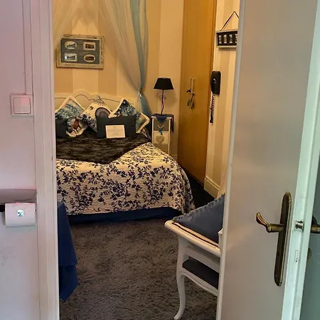 Hotel Les Cygnes Évian-les-Bains