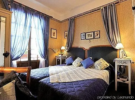 Les Cygnes Hotel